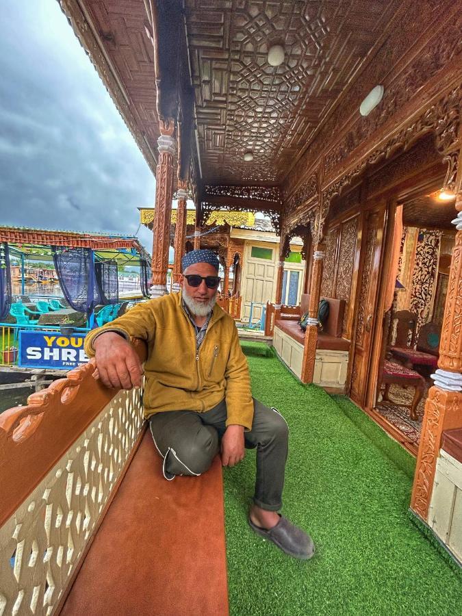 Hotel Exotic Young Shreen Houseboat Srīnagar Zewnętrze zdjęcie